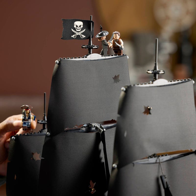 LEGO®Captain Jack Sparrow's Pirate Ship