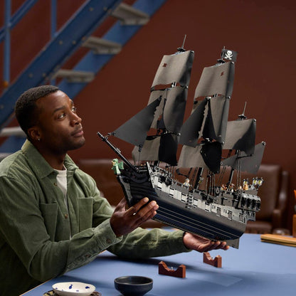 LEGO®Captain Jack Sparrow's Pirate Ship